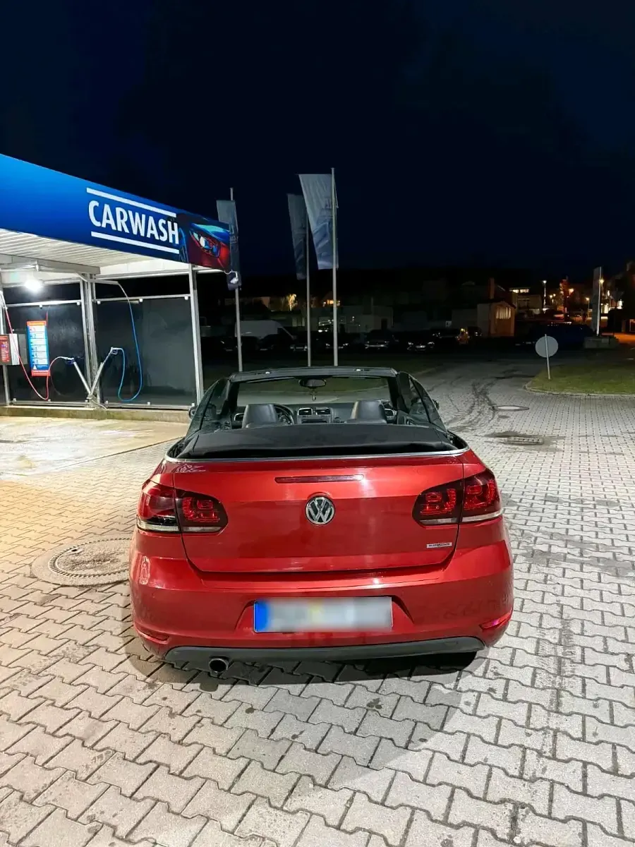 Usado VW Golf 105 HP (77 kW) 2011 Cabrios