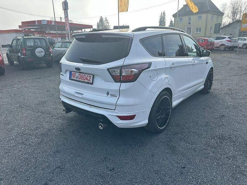 Gebraucht Ford Kuga ST-Line 179 PS (131 kW) 2017 Weiß SUV