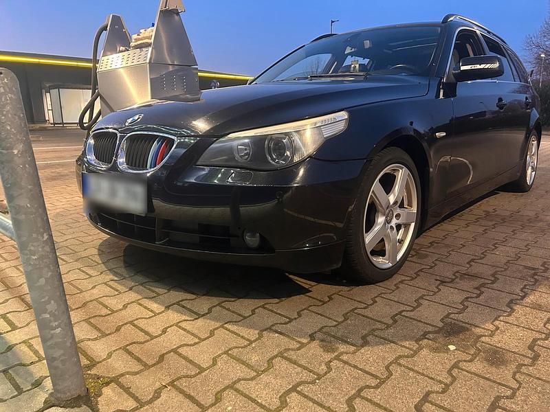 Gebraucht BMW 530 218 PS (160 kW) 2005 Schwarz Kombi