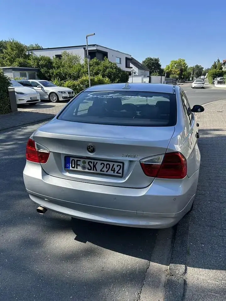 Gebraucht BMW 318 140 PS (102 kW) 2006 Limousine