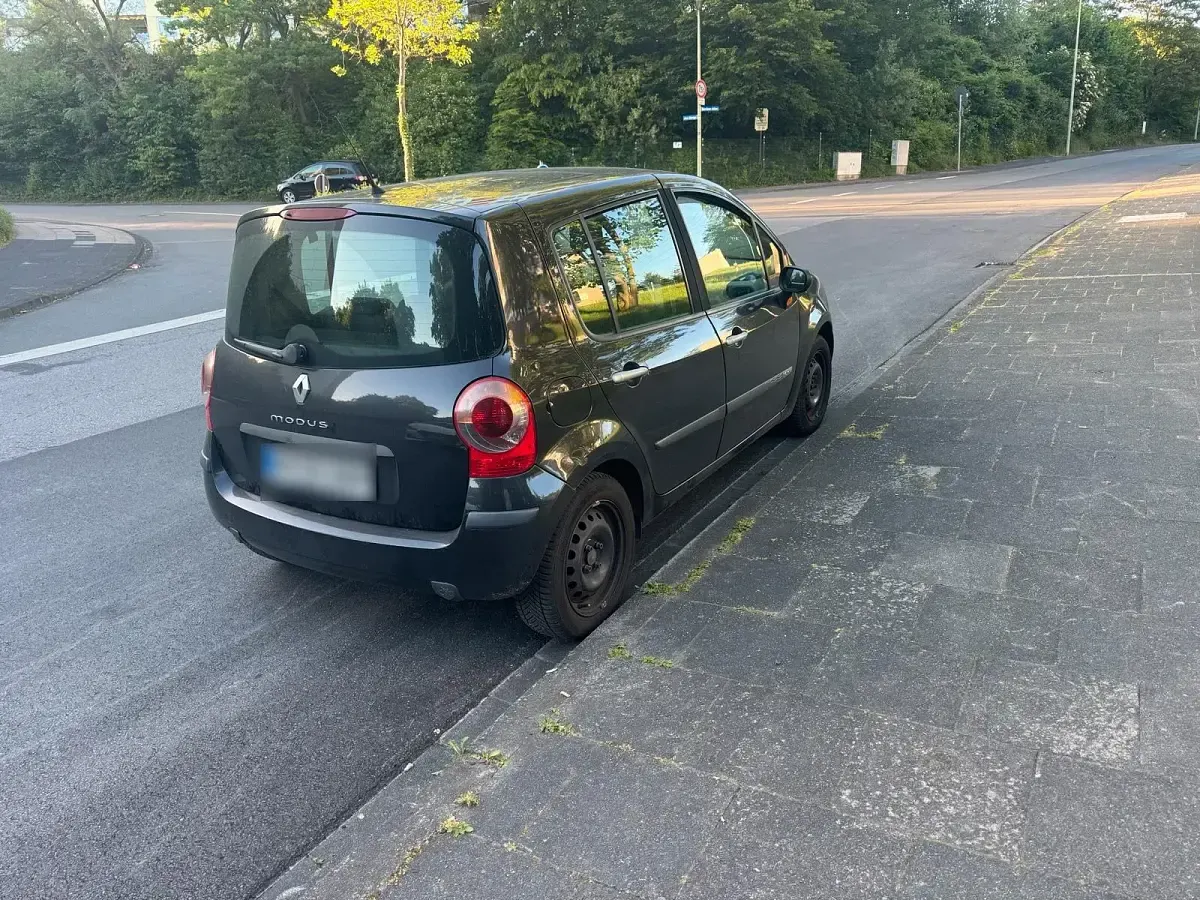 Gebraucht Renault Modus 88 PS (64 kW) 2005 Schwarz Van / Kleinbus