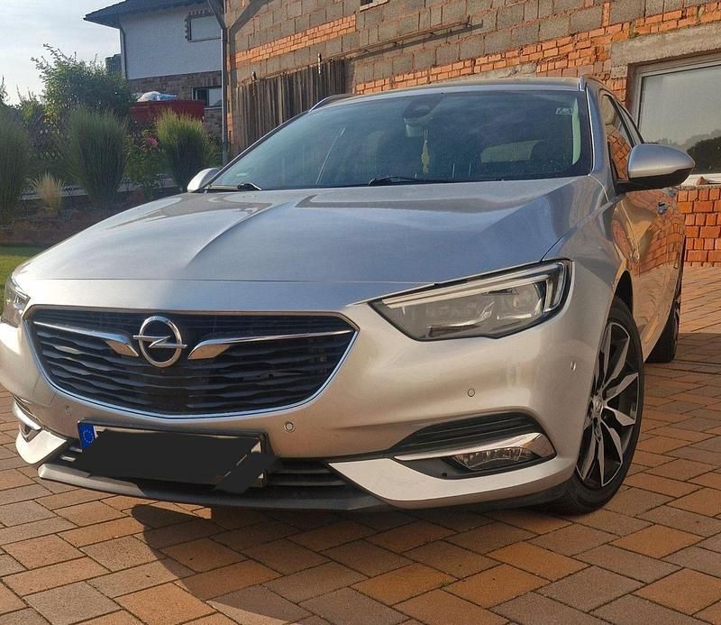 Silber Gebraucht 2018 Opel Insignia Business Kombi | 13.750 € (Fairer Preis) - Bild 1/4