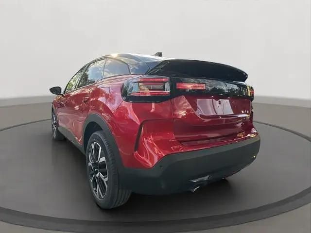 Neu Citroën C4 96 PS (70 kW) 2025 Rot Limousine