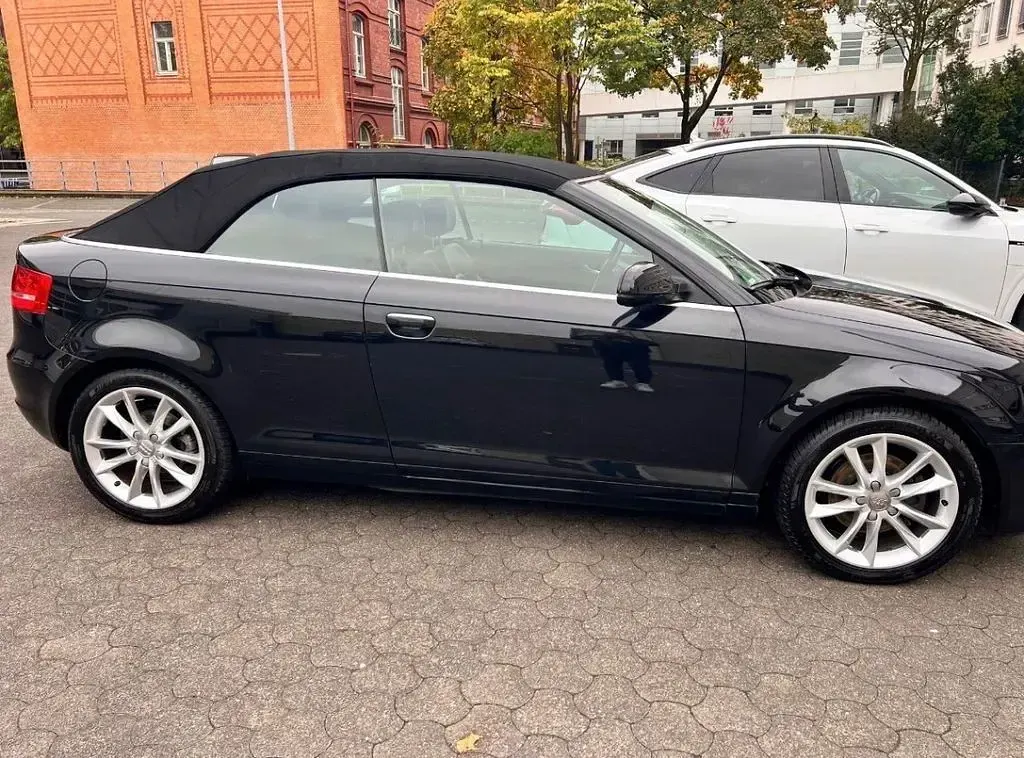 Gebraucht Audi A3 Cabriolet Attraction 140 PS (102 kW) 2013 Schwarz Cabrio