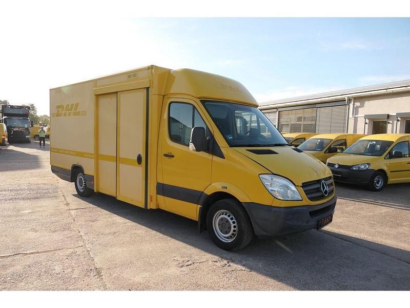 Second-hand Mercedes Sprinter 95 CP (69 kW) 2011 Galben Van
