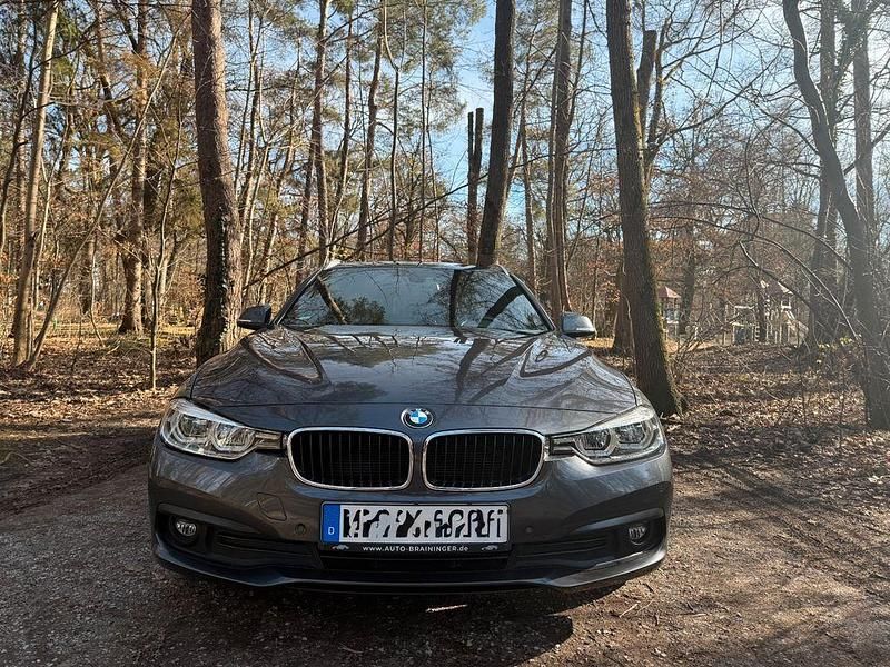 Gebraucht BMW 316 Advantage 116 PS (85 kW) 2019 Grau Kombi