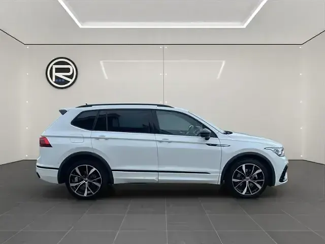 Gebraucht VW Tiguan Allspace R-line 190 PS (139 kW) 2025 Weiß SUV