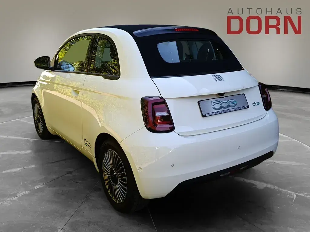 Gebraucht Fiat 500e 86 kW (118 PS) 2024 Weiß Cabrio