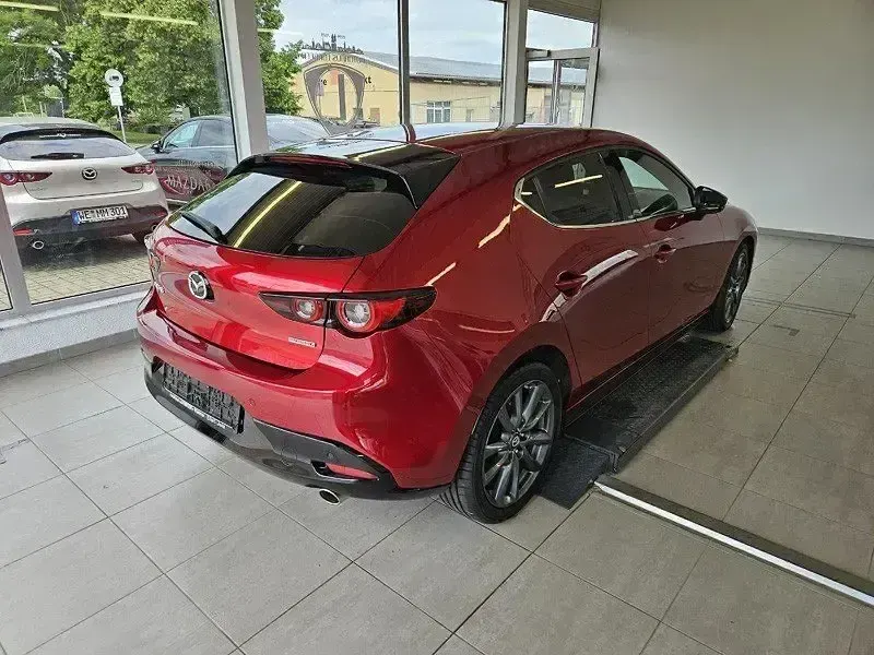 Gebraucht Mazda 3 Selection 150 PS (110 kW) 2022 Rot Limousine