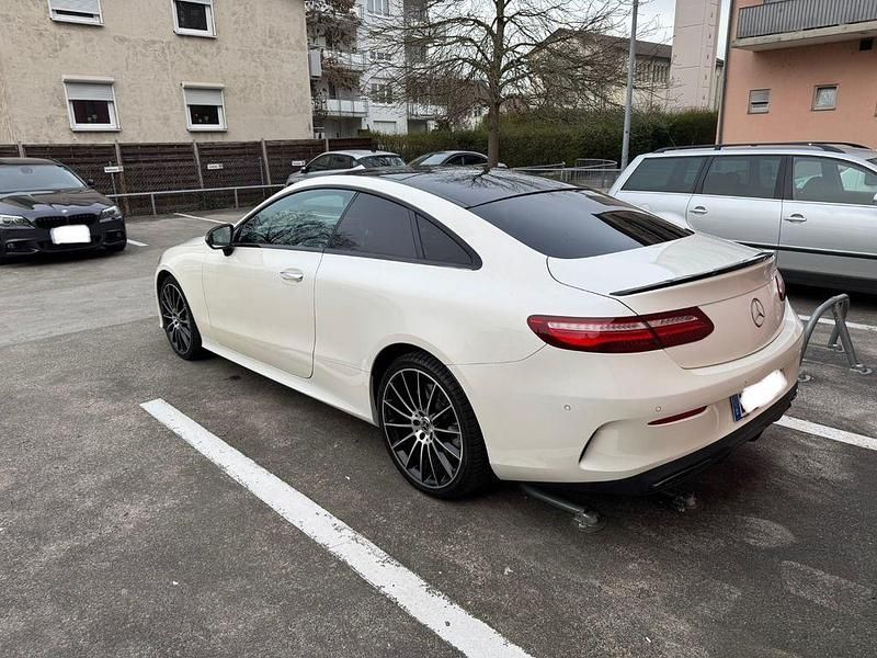 Gebraucht Mercedes E400 333 PS (244 kW) 2017 Weiß Coupé