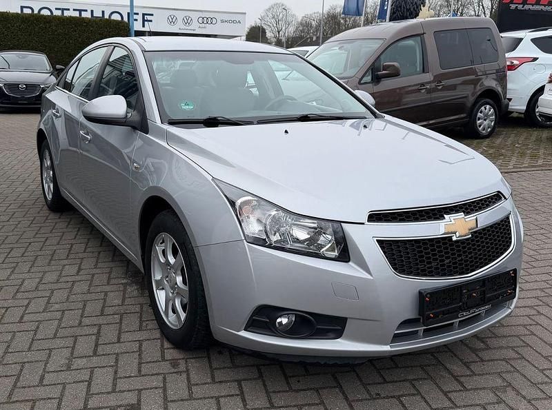 Gebraucht Chevrolet Cruze LT 150 PS (110 kW) 2010 Silber Limousine