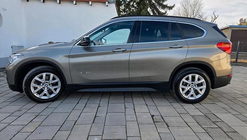 Gebraucht BMW X1 190 PS (139 kW) 2017 Grau SUV