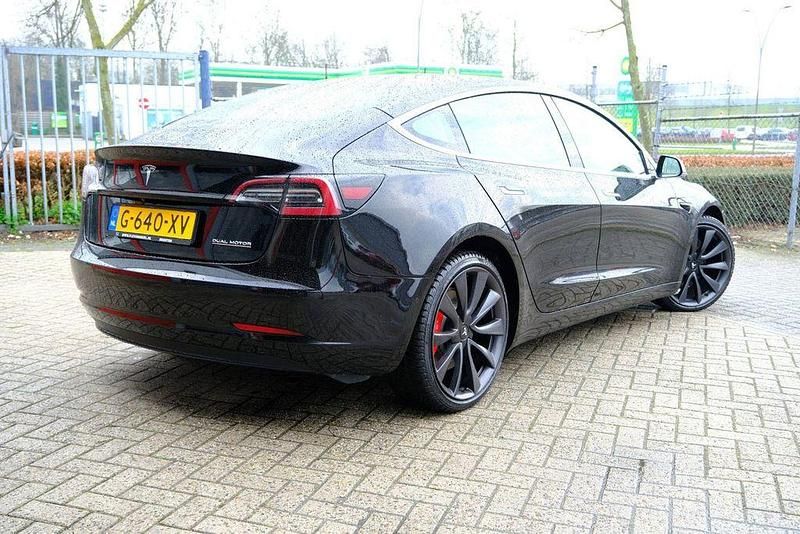 Gebraucht Tesla Model 3 Performance 339 kW (462 PS) 2019 Schwarz Limousine