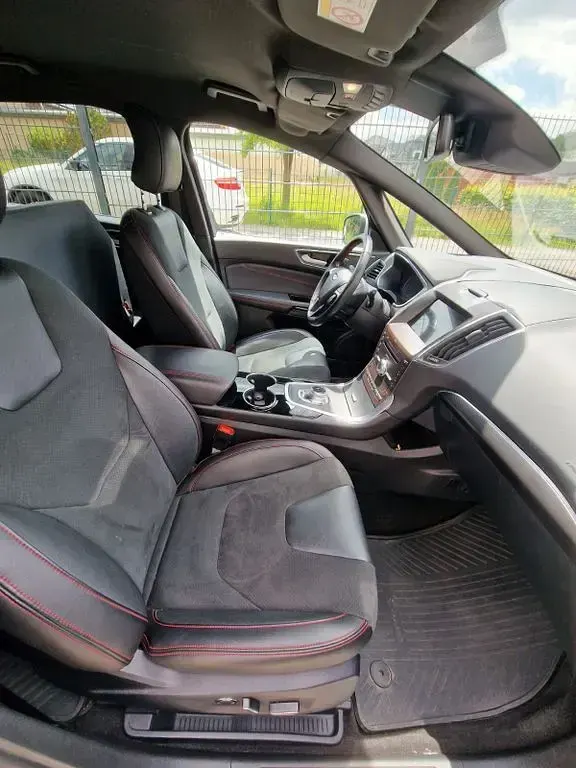 Gebraucht Ford S-MAX ST-Line 190 PS (139 kW) 2021 Silber Van / Kleinbus