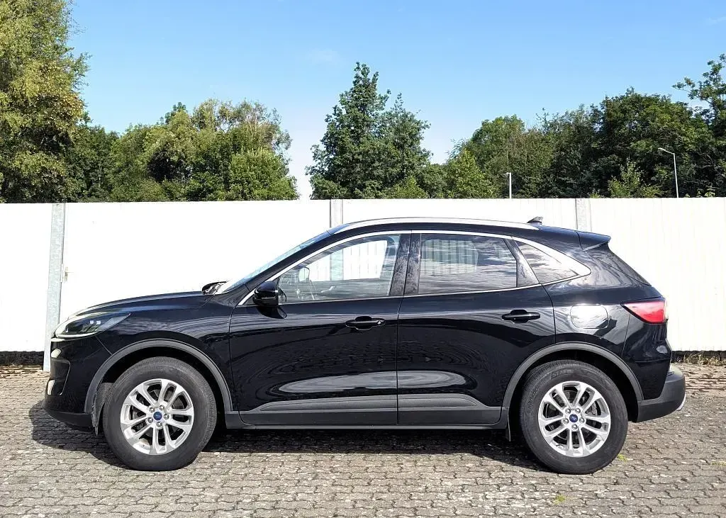 Gebraucht Ford Kuga Titanium 190 PS (139 kW) 2022 Schwarz SUV