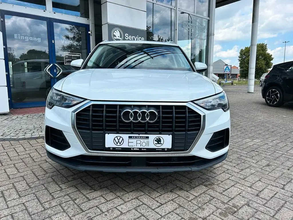 Gebraucht Audi Q3 Basis 150 PS (110 kW) 2021 Weiß SUV