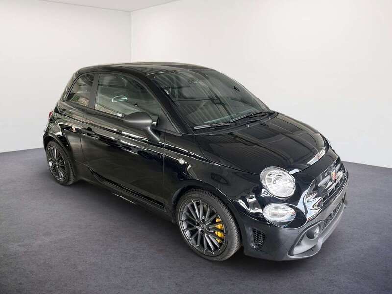 Gebraucht Abarth 595 179 PS (131 kW) 2024 Schwarz Kleinwagen