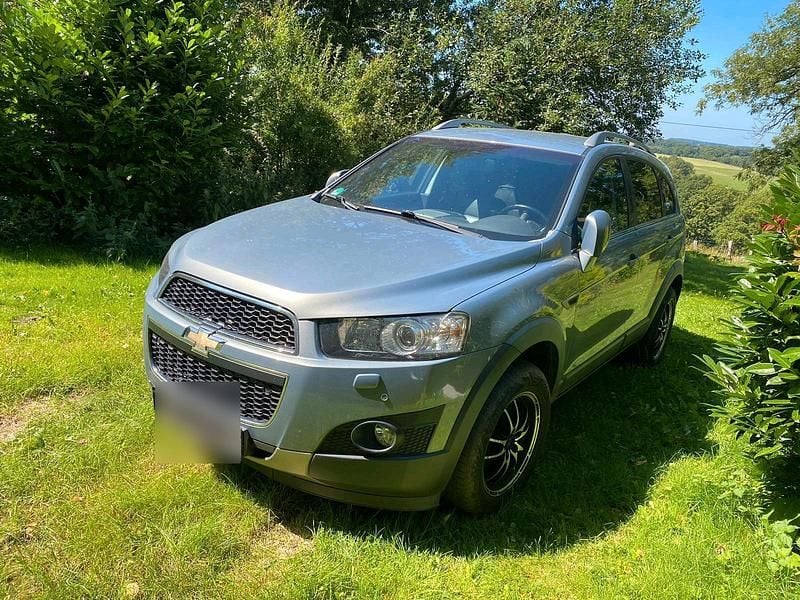 Blau Gebraucht 2013 Chevrolet Captiva SUV | 4.200 € - Bild 1/4