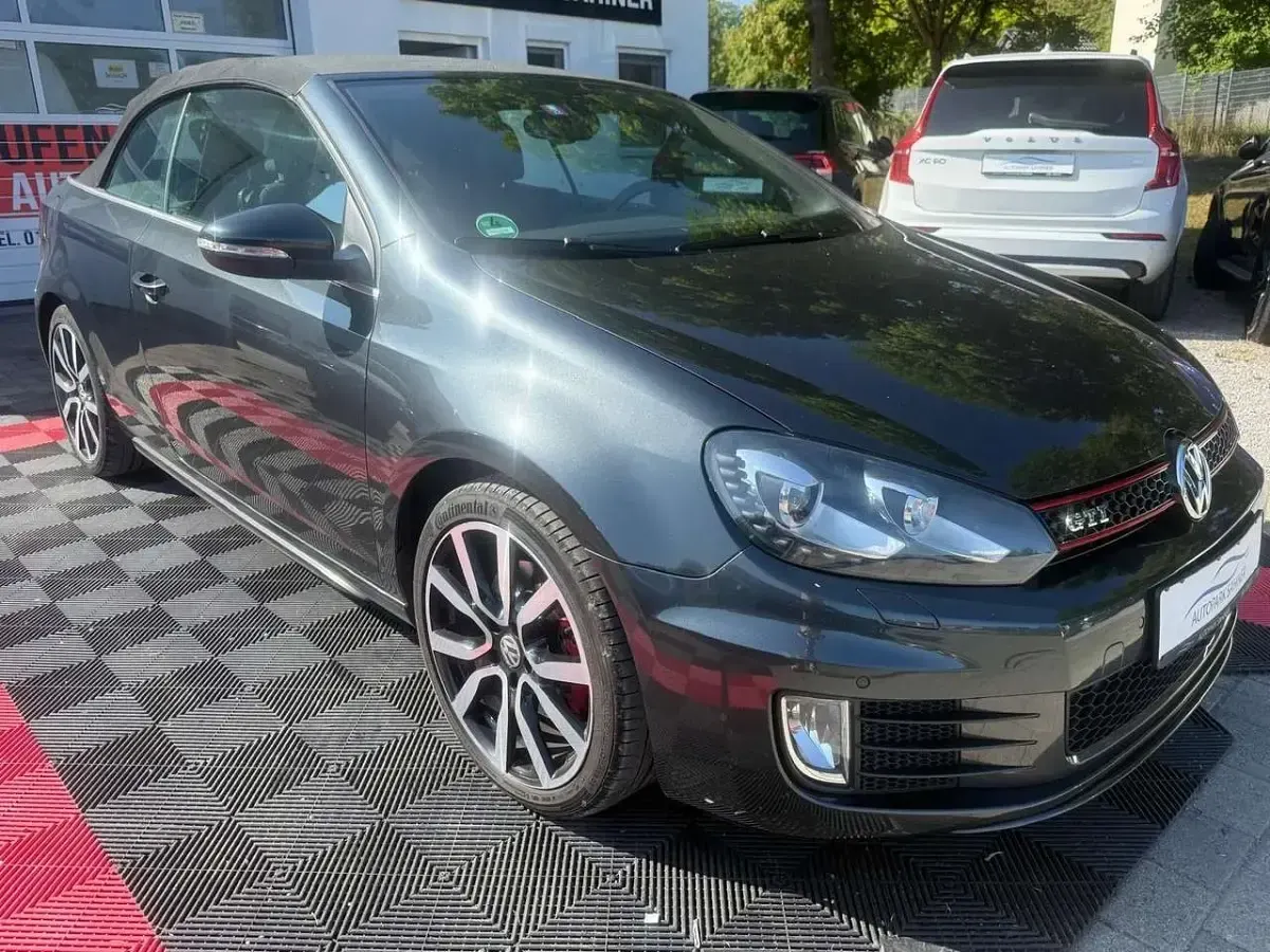 Gebraucht VW Golf Cabriolet GTI 211 PS (155 kW) 2015 Carbon steel grey Cabrio
