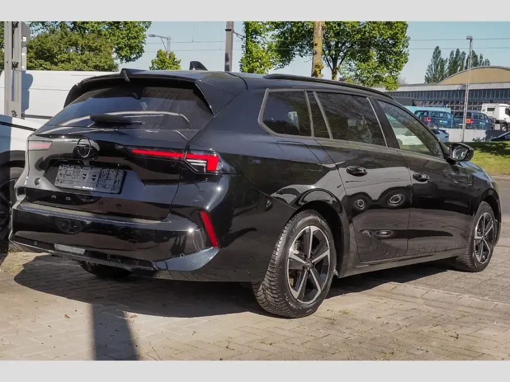 Usata Opel Astra 131 CV (96 kW) 2025 Nero Utilitaria