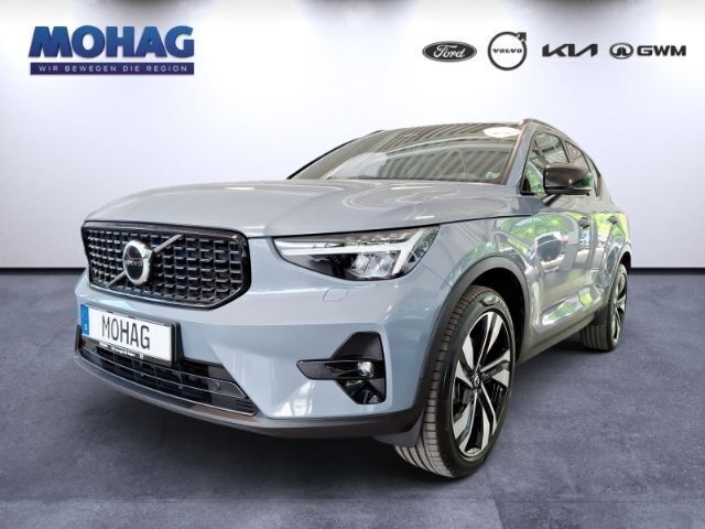 Grau Gebraucht 2022 Volvo XC40 Plus SUV | 31.880 € (Guter Preis) - Bild 1/4