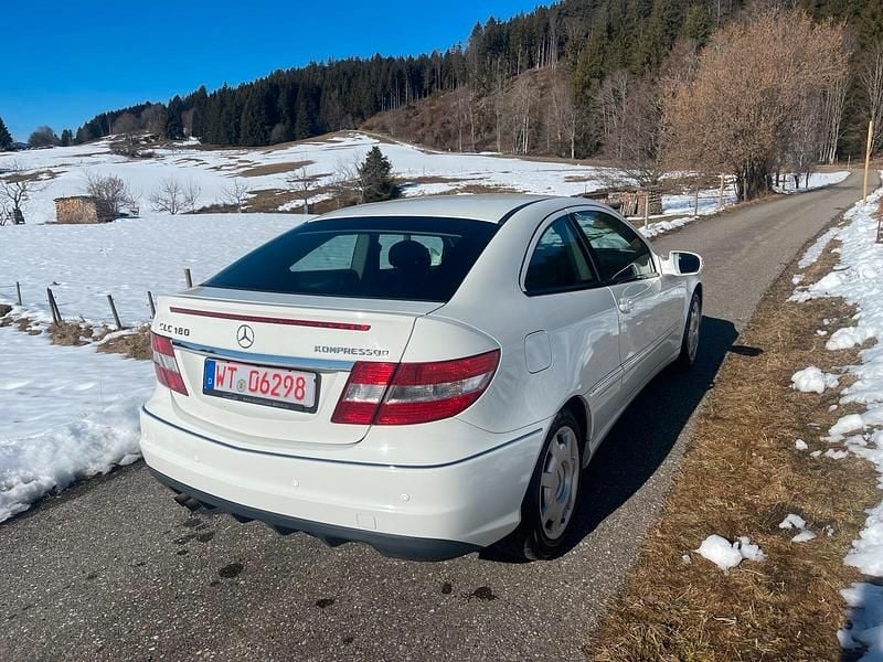 Gebraucht Mercedes CLC180 142 PS (104 kW) 2009 Weiß Kleinwagen
