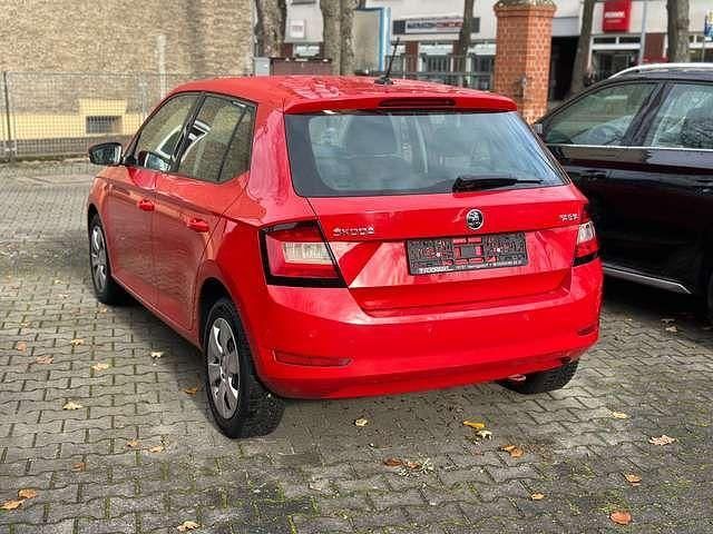Gebraucht Skoda Fabia 75 PS (55 kW) 2019 Rot Limousine