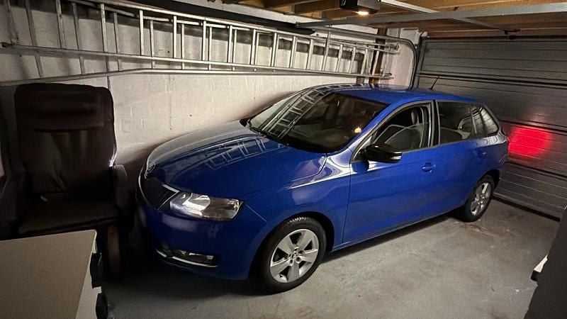 Gebraucht Skoda Rapid Style 125 PS (91 kW) 2018 Blau Kleinwagen