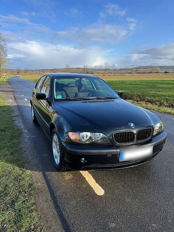 Gebraucht BMW 318 143 PS (105 kW) 2004 Schwarz Limousine