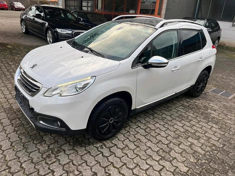 Weiß Gebraucht 2015 Peugeot 2008 SUV | 5.600 € (Fairer Preis) - Bild 1/4