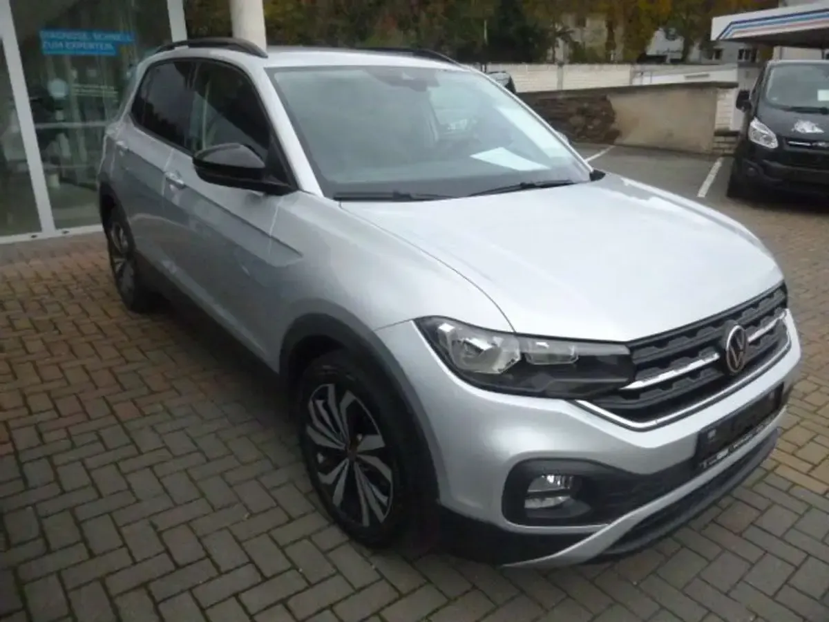Gebraucht VW T-Cross Life 95 PS (69 kW) 2021 Reflexsilber metallic SUV