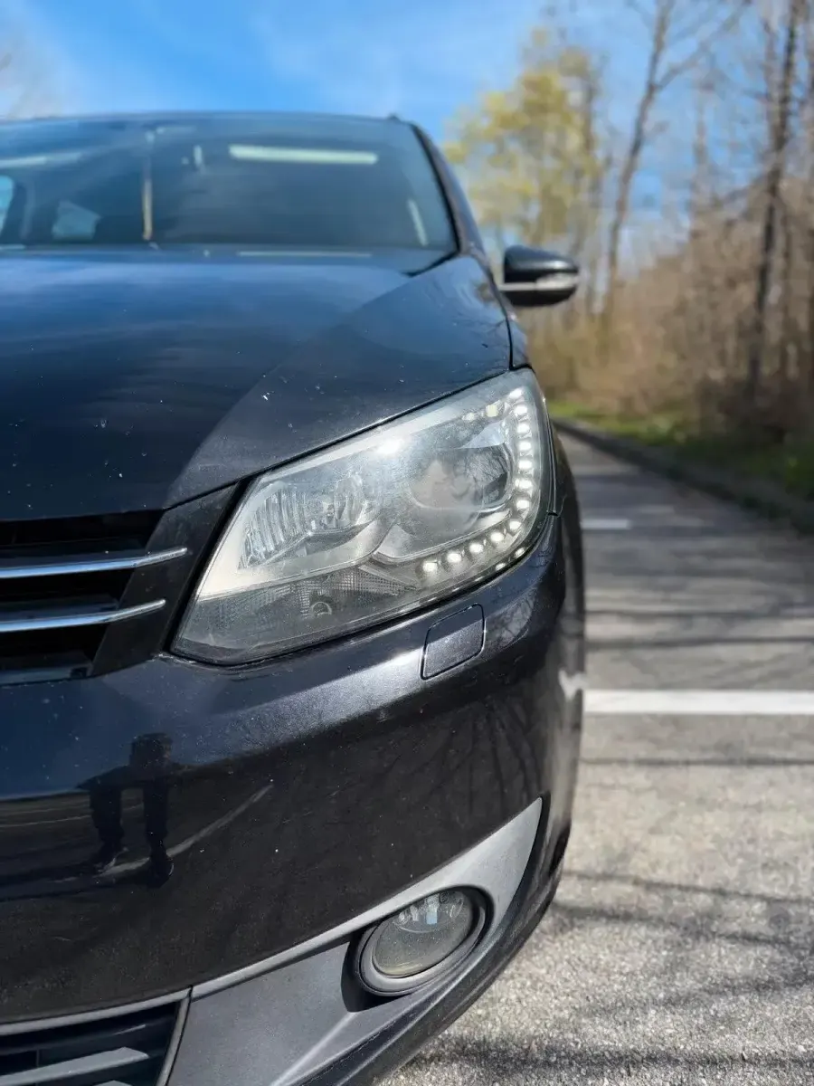 Gebraucht VW Touran Edition 150 PS (110 kW) 2013 Schwarz Van / Kleinbus