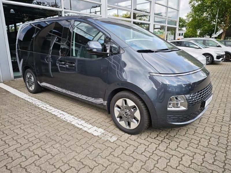 Gebraucht Hyundai Staria Prime 177 PS (130 kW) 2024 Grau Van / Kleinbus
