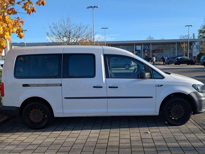 Weiß Gebraucht 2015 VW Caddy Maxi Family Van / Kleinbus | 11.000 € (Superpreis) - Bild 1/4