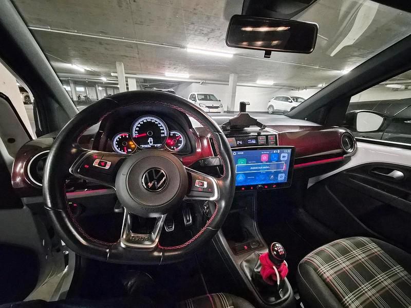 Gebraucht VW up! Beats 116 PS (85 kW) 2021 Weiß Kleinwagen