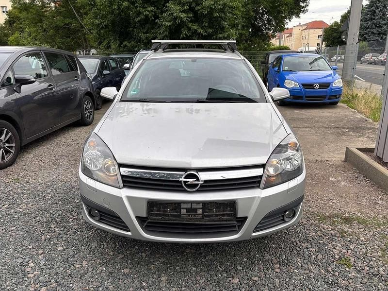 Gebraucht Opel Astra Edition 105 PS (77 kW) 2006 Silber Kombi