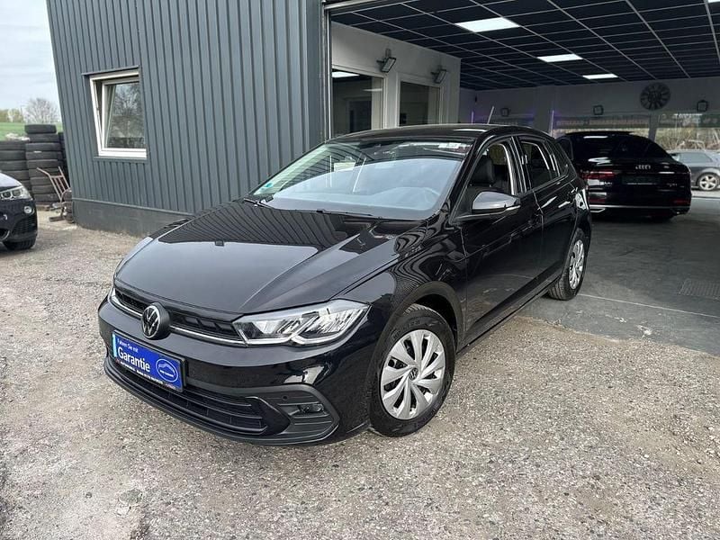 Gebraucht VW Polo Life 80 PS (58 kW) 2024 Schwarz Kleinwagen