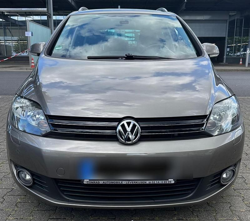 Grau Gebraucht 2010 VW Golf Plus Cross Van / Kleinbus | 6.000 € (Fairer Preis) - Bild 1/4