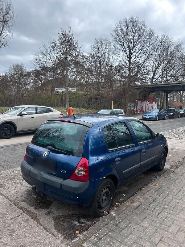 Gebraucht Renault Clio II 60 PS (44 kW) 2003 Blau Kleinwagen