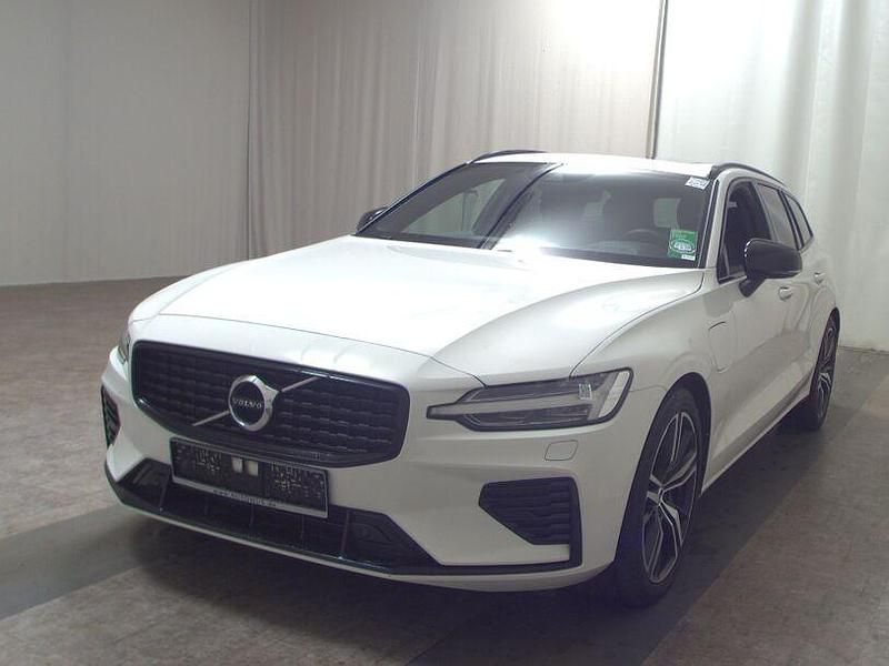 Gebraucht Volvo V60 R-Design 398 PS (292 kW) 2022 Weiß Kombi