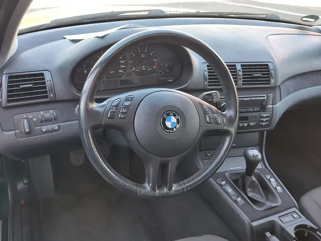 Gebraucht BMW 320 170 PS (125 kW) 2002 Grün Kombi
