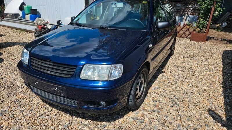 Blau Gebraucht 2001 VW Polo Basis Limousine | 490 € (Guter Preis) - Bild 1/4