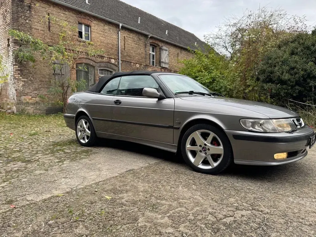 Occasion Saab 9-3 Cabriolet 150 ch (110 kW) 2001 Argent Cabriolet