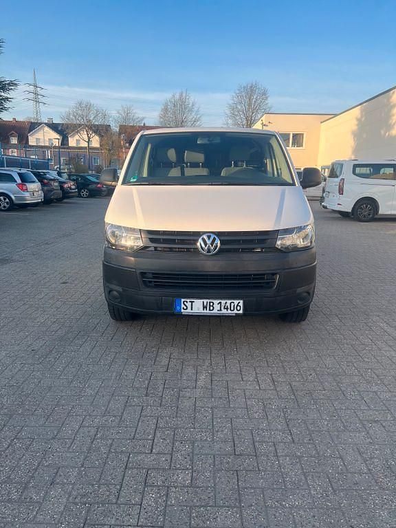 Gebraucht VW T5 102 PS (75 kW) 2014 Weiß Van