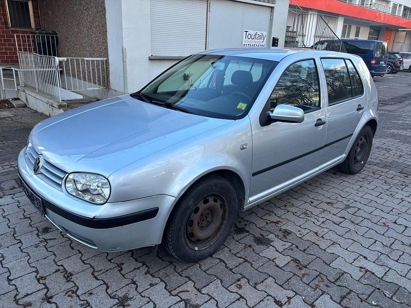 Gebraucht VW Golf IV 105 PS (77 kW) 2002 Silber Limousine