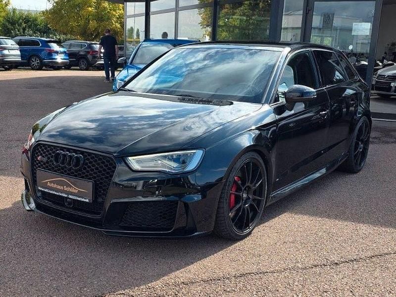 Schwarz Gebraucht 2016 Audi RS3 Sportback Ambiente Kleinwagen | 33.890 € (Fairer Preis) - Bild 1/4