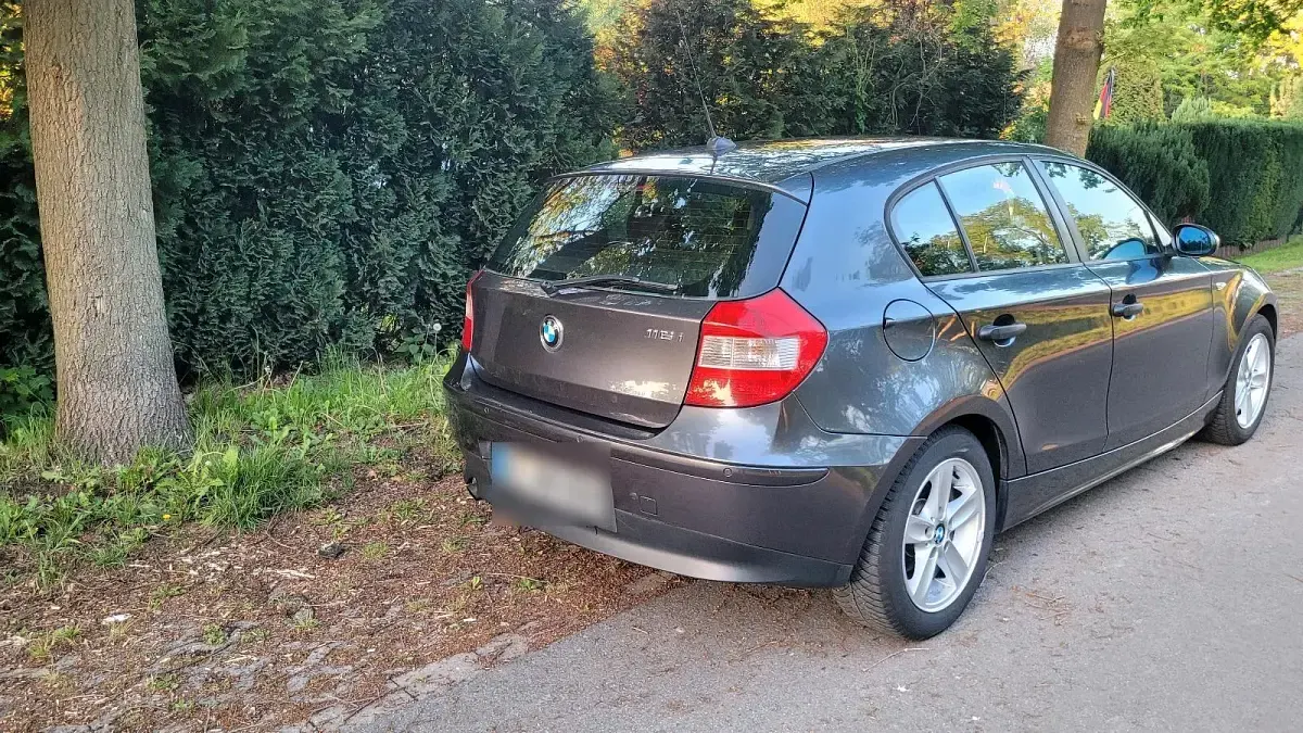 Gebraucht BMW 116 115 PS (84 kW) 2005 Grau Kleinwagen