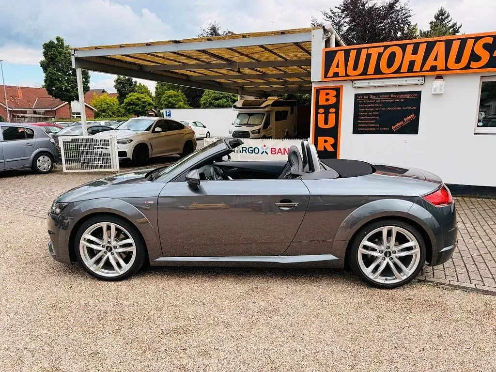 Gebraucht Audi TT Roadster S-Line 179 PS (131 kW) 2018 Grau Cabrio