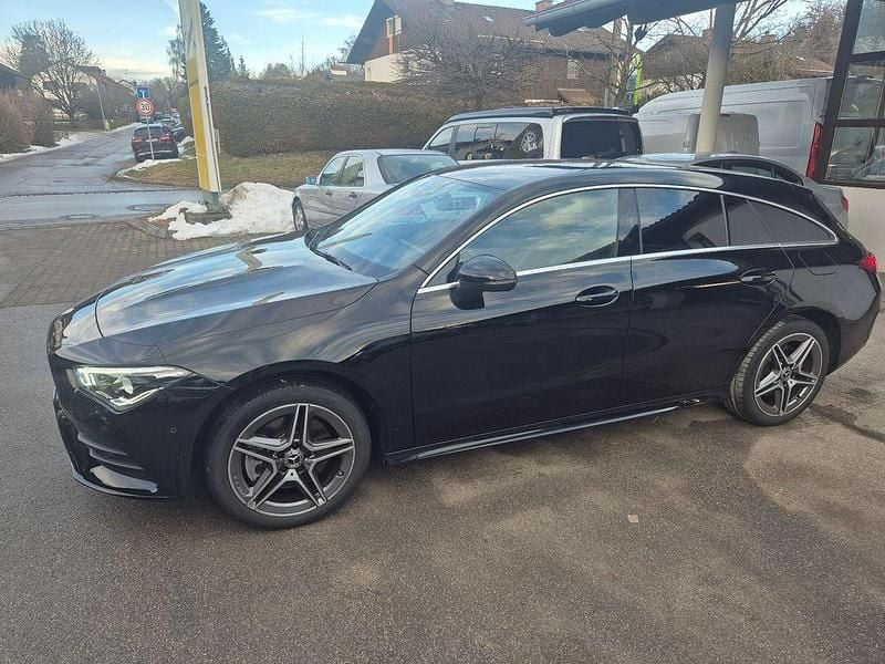 Schwarz Gebraucht 2022 Mercedes CLA250e Limousine | 24.800 € (Superpreis) - Bild 1/4