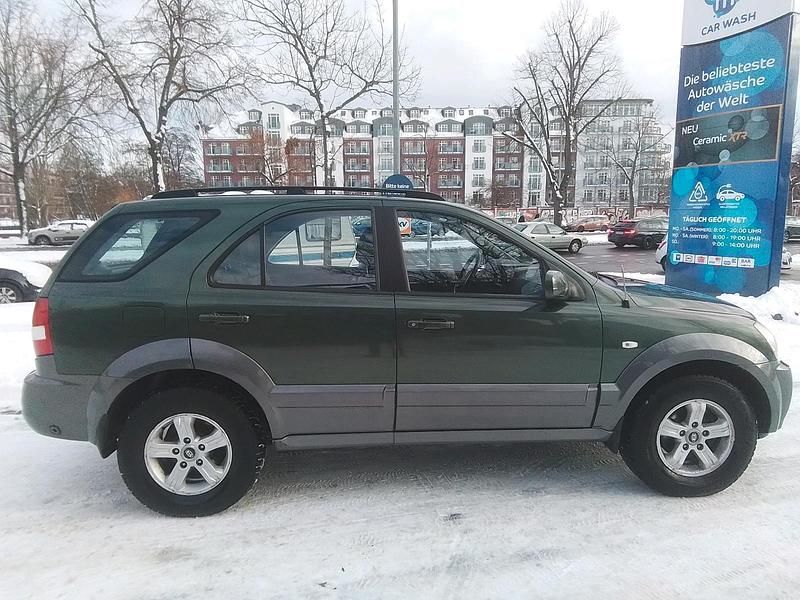 Grün Gebraucht 2003 Kia Sorento SUV | 2.900 € (Fairer Preis) - Bild 1/4